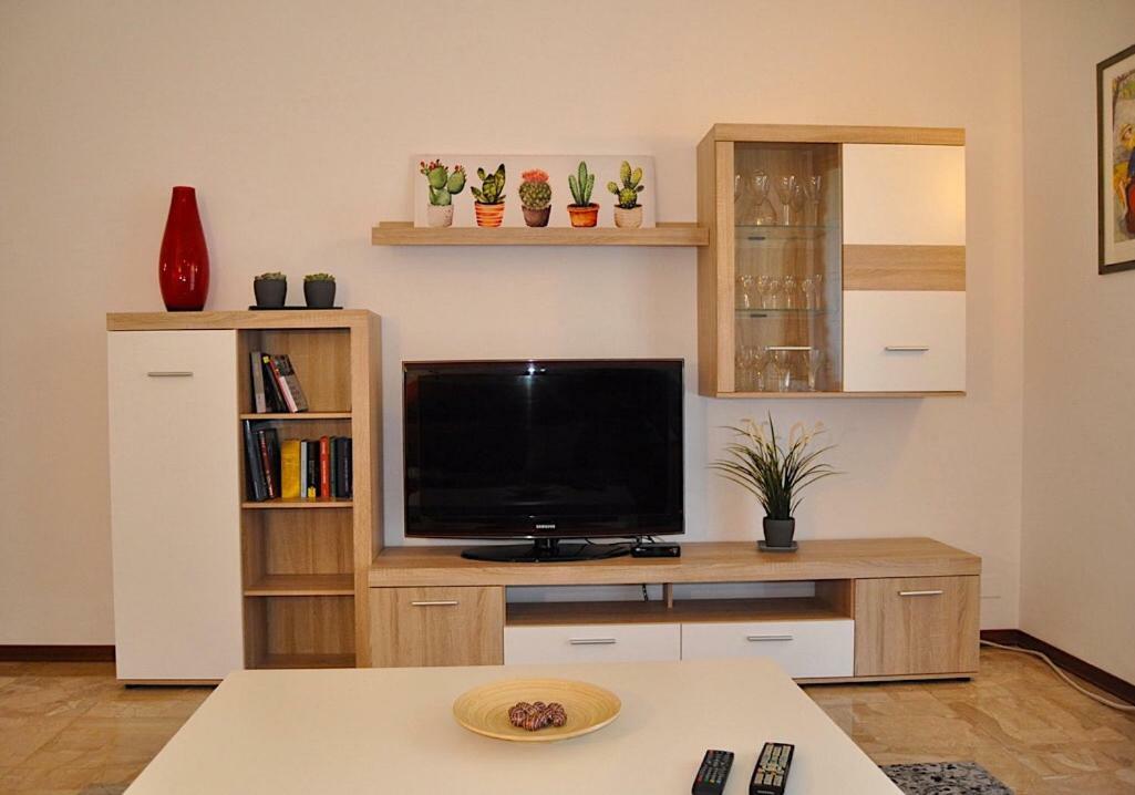 Appartamento La Casa di Sarita Pavia Esterno foto